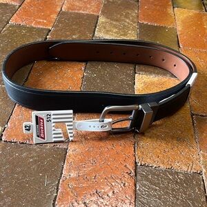 Dickies black flex belt size 42 new with tags